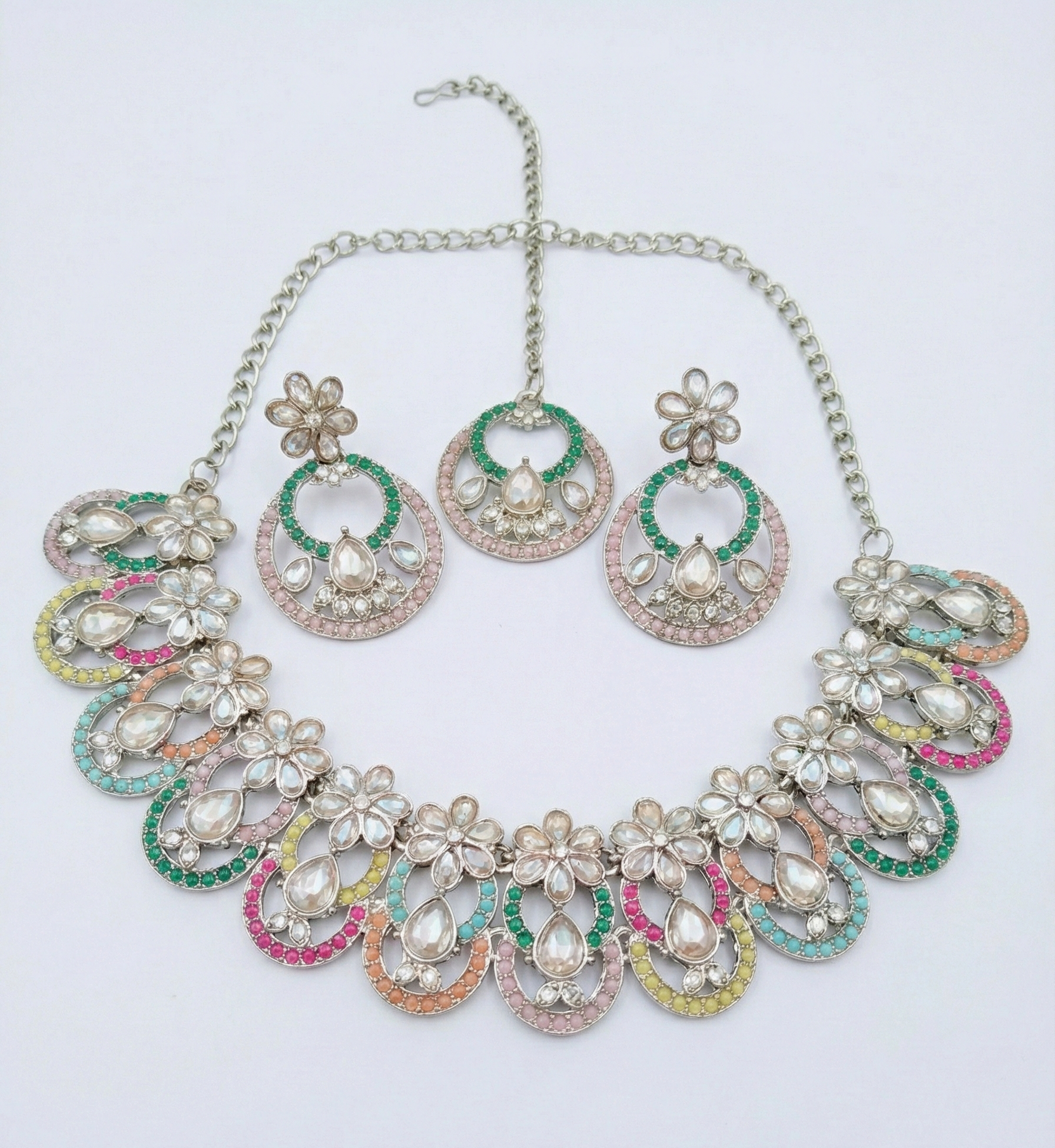 Close-up view of premium artificial Antique Gold Plated Pastel Multi Color Kundan Necklace Set with Maang Tikka by Innovate Art Impex.