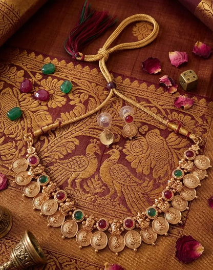 Traditional South Indian Temple Lakshmi Kasu Mala Short Necklace Set Innovate Art Impex