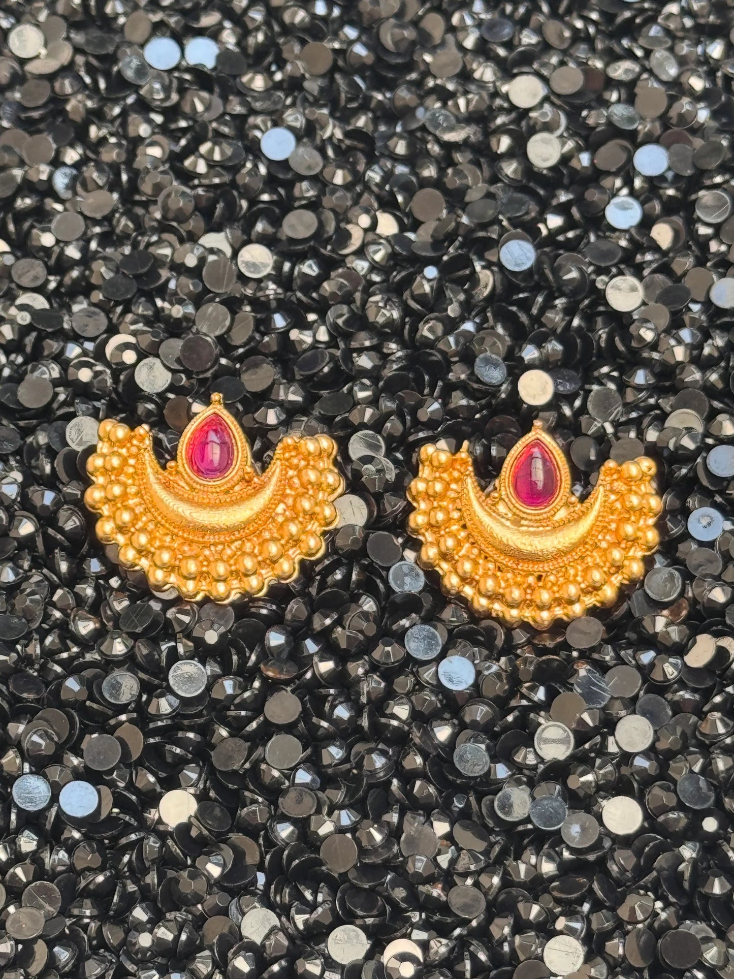 Close-up view of premium artificial Traditional Maharashtrian Chandrakor Green & Maroon Stone Necklace Set   Gold Plated by Innovate Art Impex.